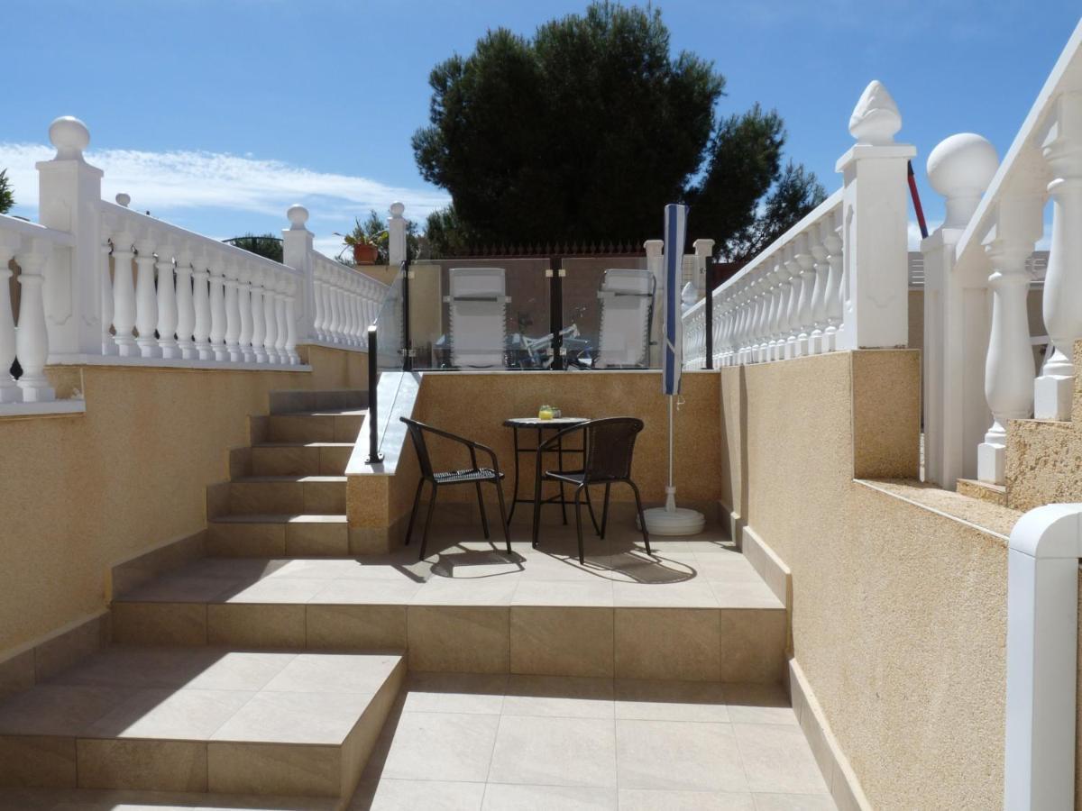 Apartment Modern Near Torre La Mata
